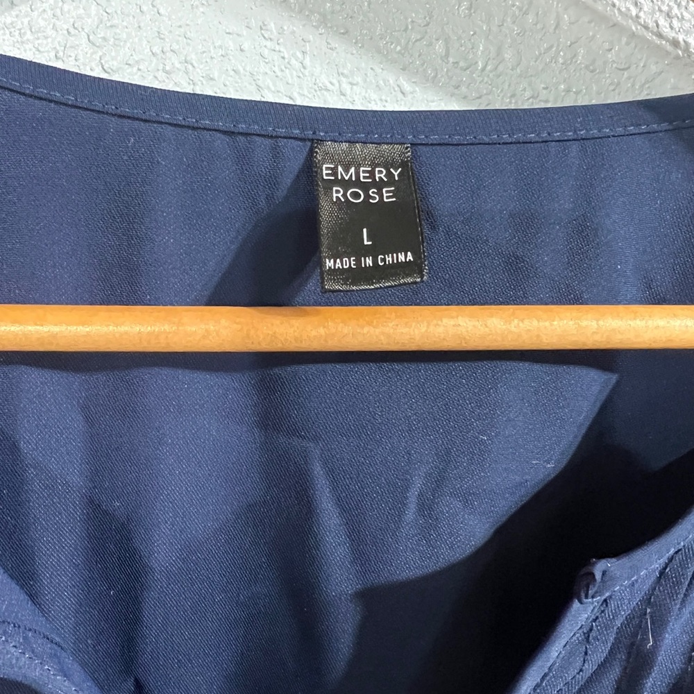 Emery Rose Navy Blouse with Pleated Front winged sleeve L - Picture 2 of 3